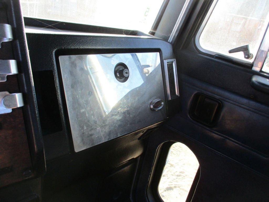 Peterbilt 379 Truck Tractor,