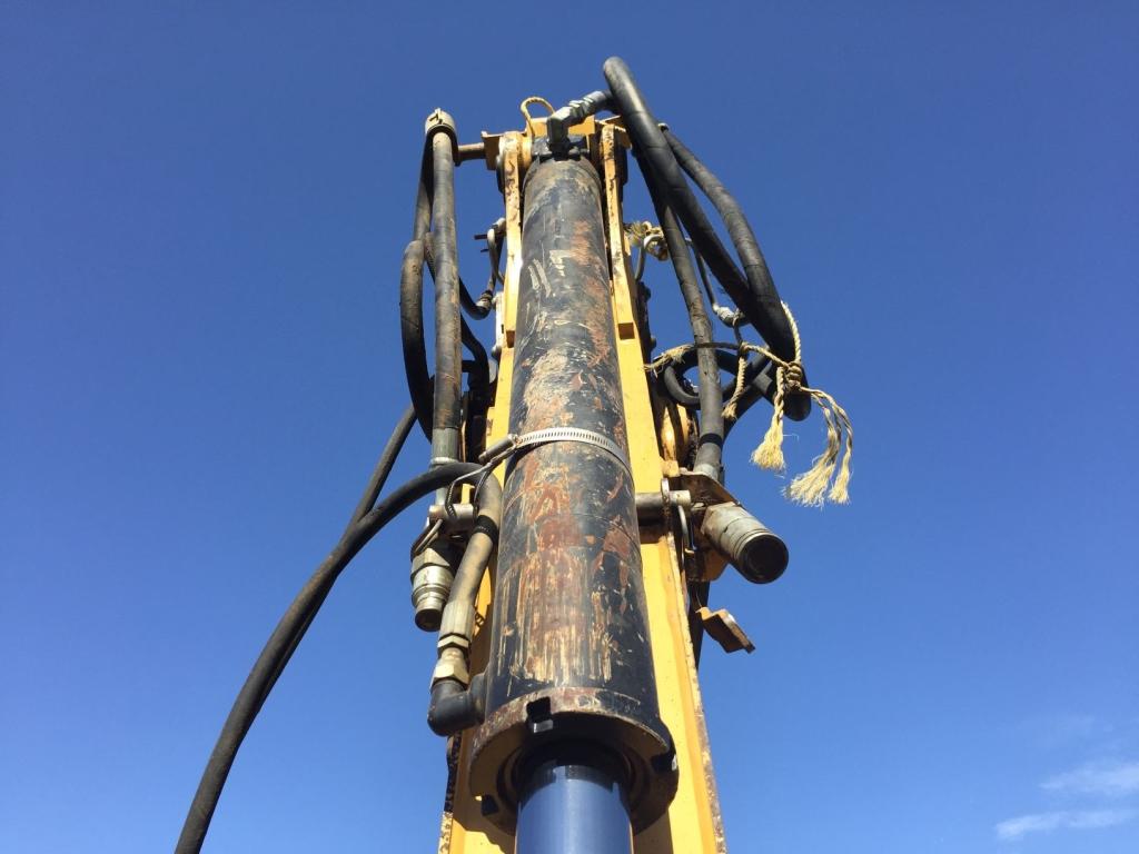 Caterpillar 420E IT Backhoe,