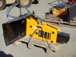 Unused 2021 TRX HB750 Hydraulic Hammer Attachment,