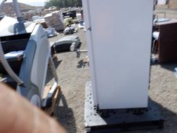 Frigidaire FRT17G4B04 Refrigerator/Freezer,