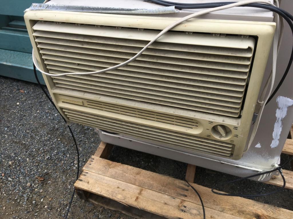 Champion Cooler WC44/N44W 35" x 40" Swamp Cooler,