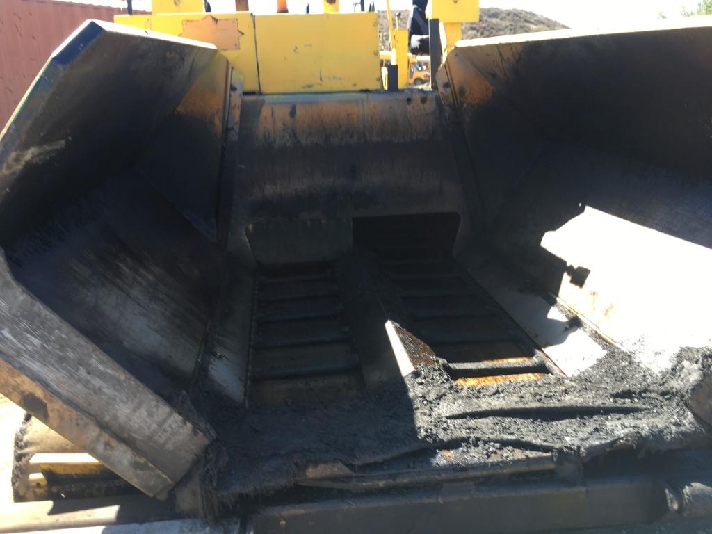 Blaw-Knox PF3200 Asphalt Paving Machine,