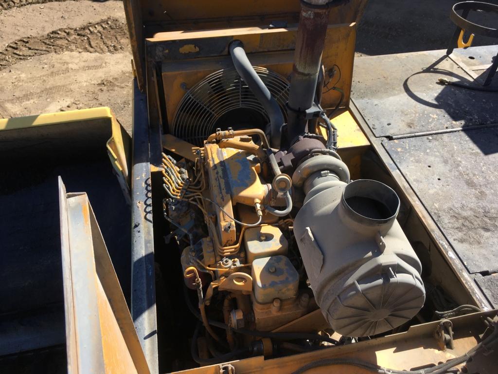 Blaw-Knox PF3200 Asphalt Paving Machine,