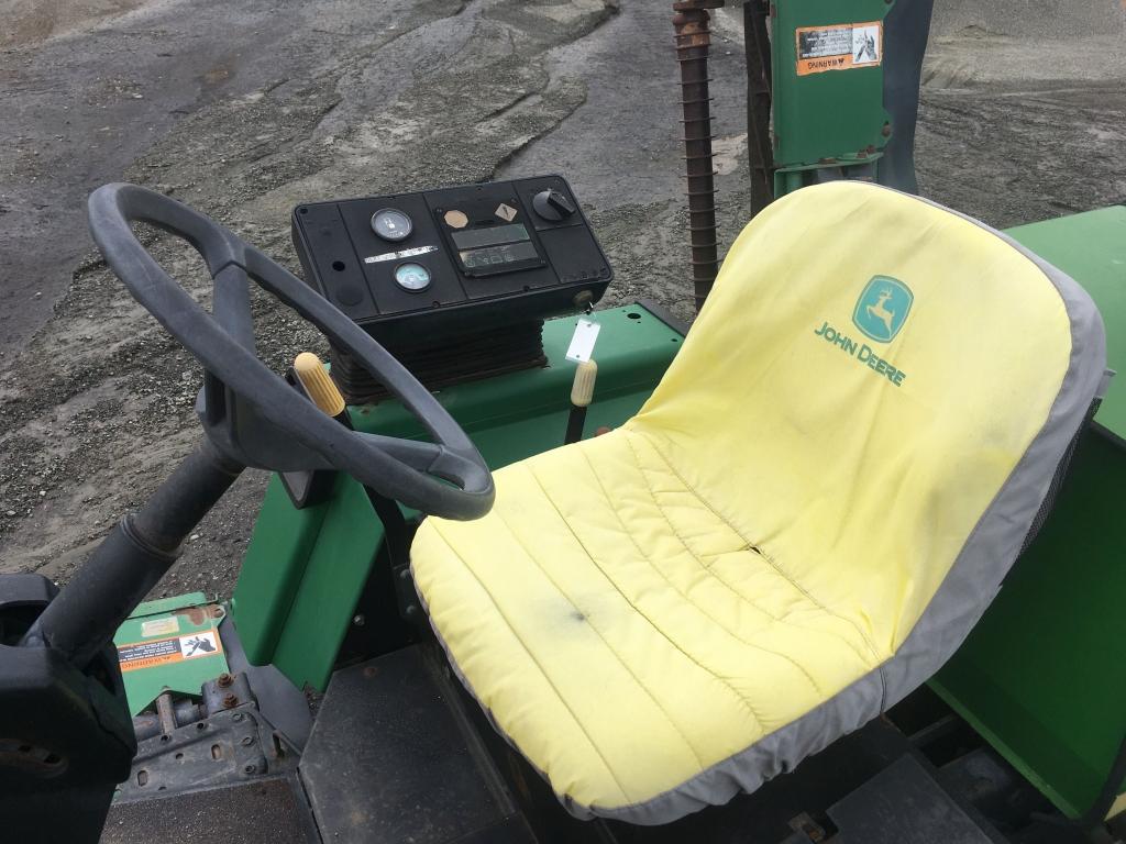 John Deere 3365 Reel Mower,