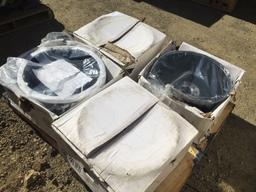 Pallet of (4) Universal 17" 6-Lug Rims.