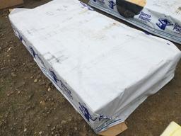 (208) 3.5in x 8ft Misc Lumber.
