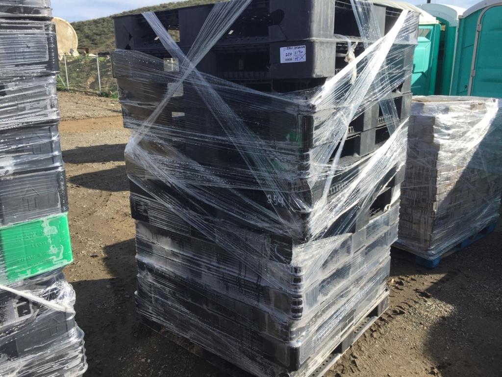 (14) 40in x 47in Plastic Pallets.