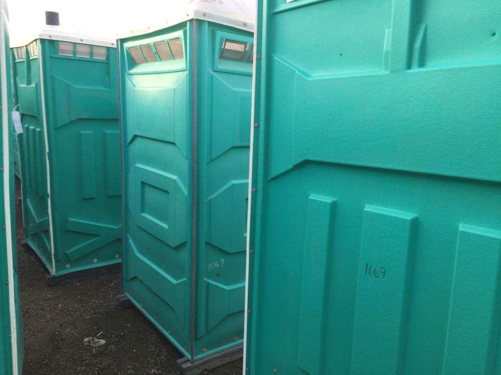 43in x 44in Port-A-Potty.