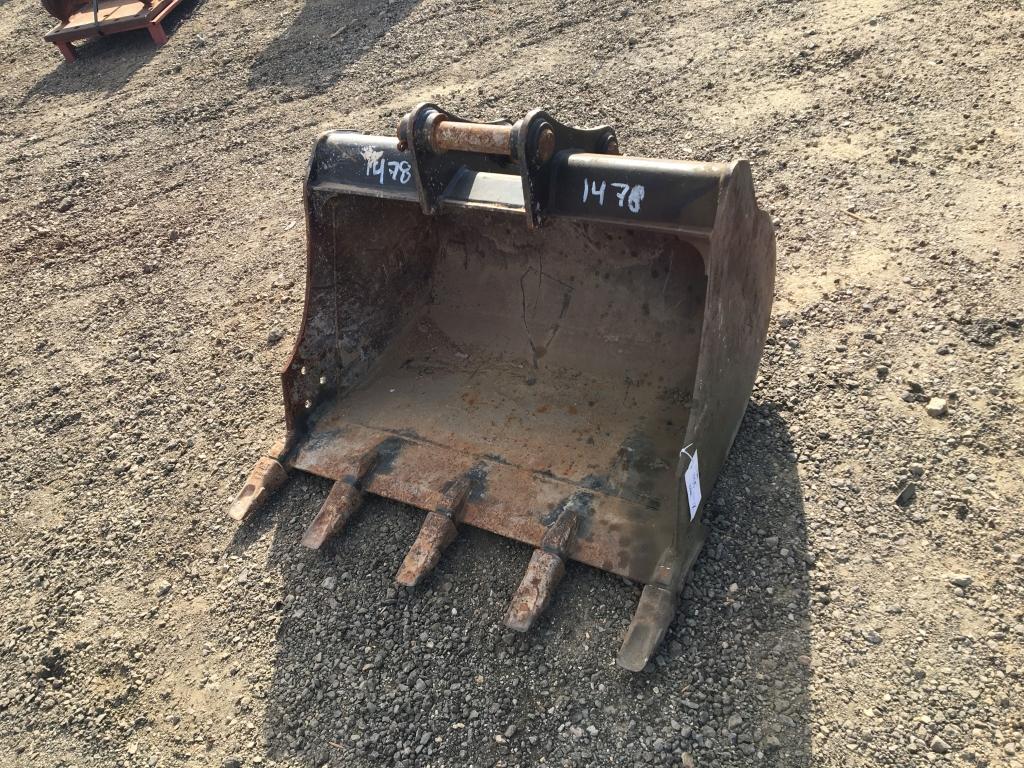 Caterpillar 36in Bucket,