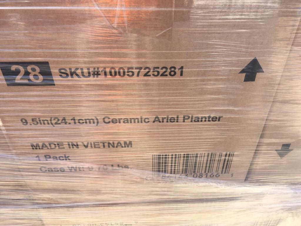 Pallet of 9.5in Ceramic Ariel Planters.