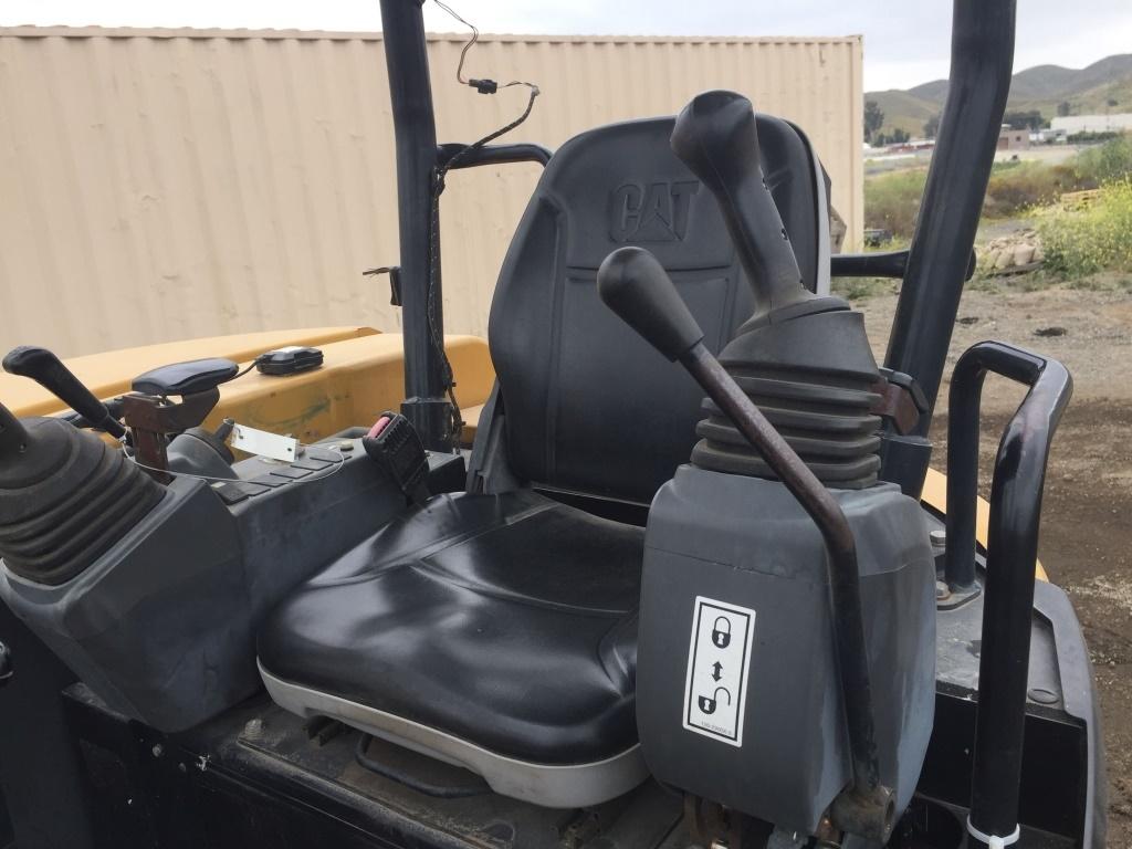 2018 Caterpillar 305.5E-2-CR Mini Excavator,