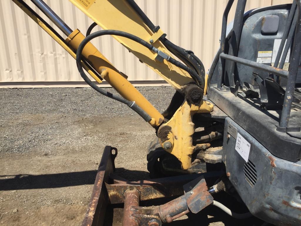 2013 New Holland E27B Mini Excavator,