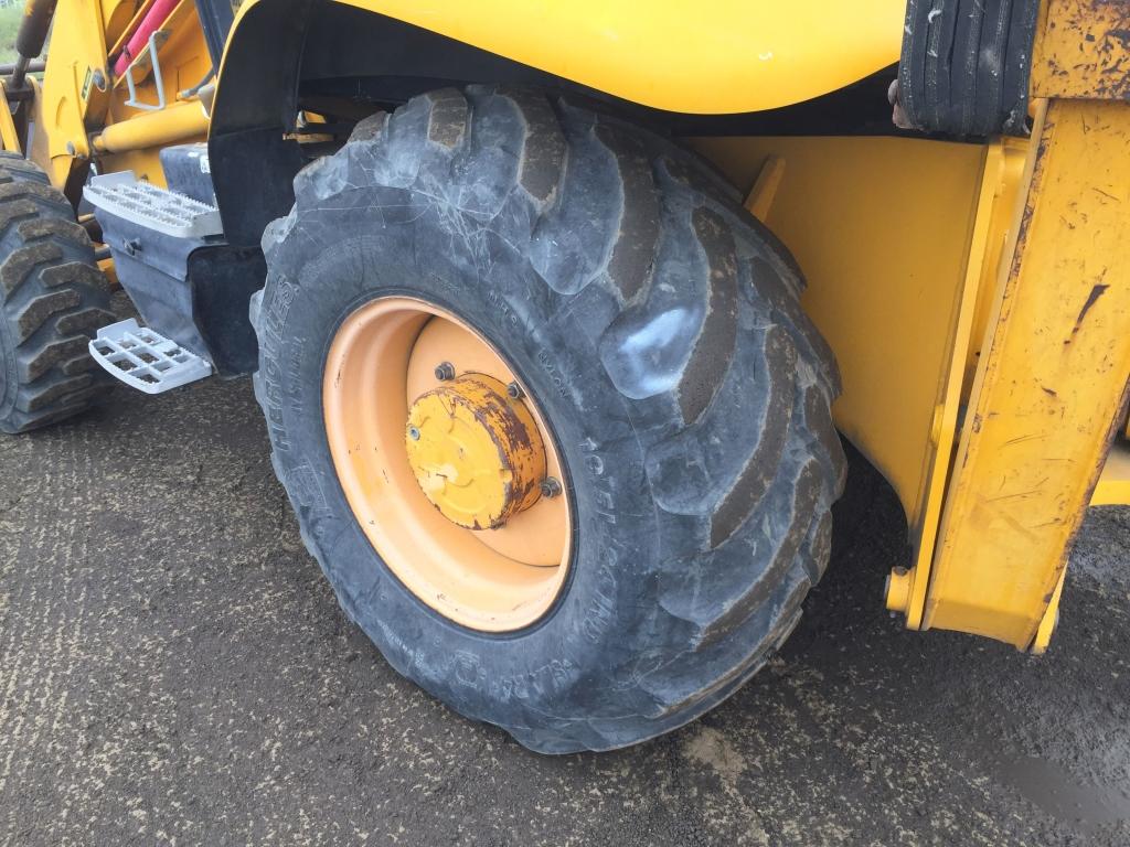 2005 JCB 214 Backhoe,