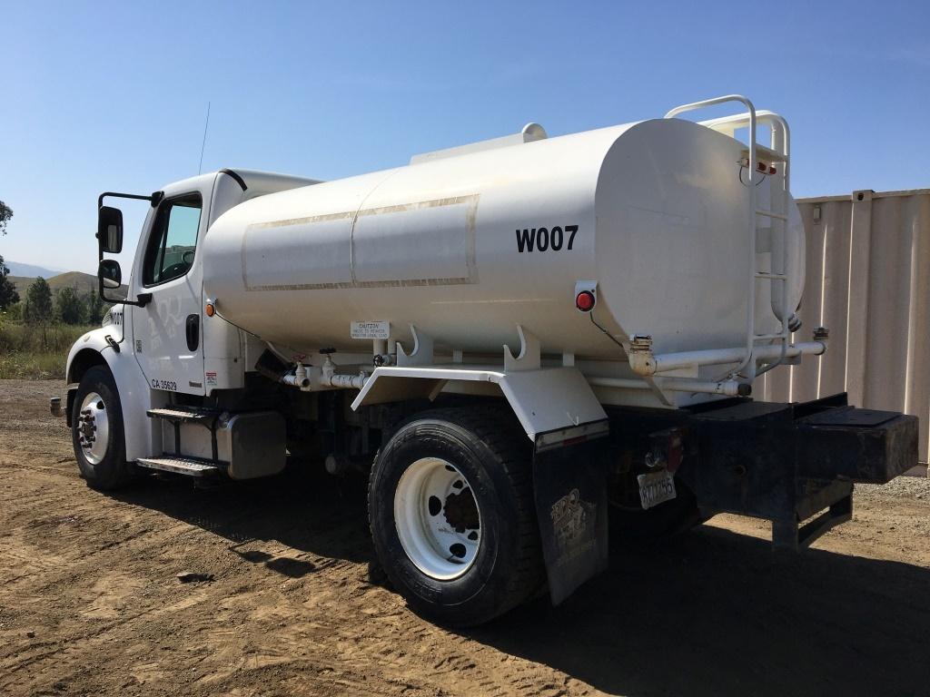 2009 Freightliner M2 2000 Gallon Water Truck,