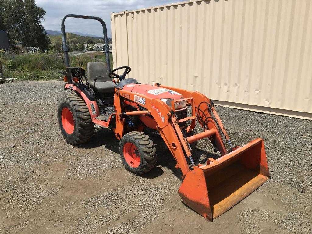 Kubota B2320HSD Utility Tractor,