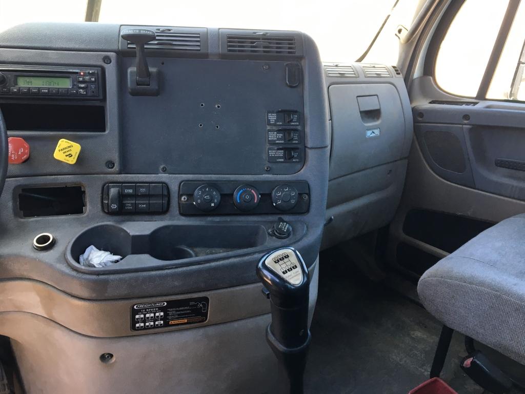 2012 Freightliner Cascadia Truck Tractor,