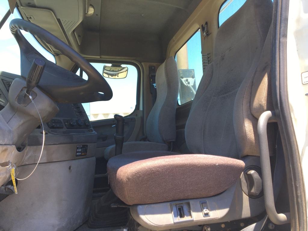 2012 Freightliner Cascadia Truck Tractor,