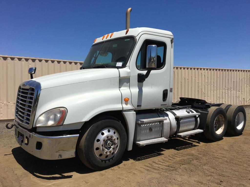 2012 Freightliner Cascadia Truck Tractor,