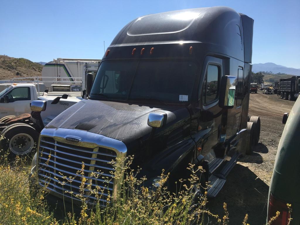 2016 Freightliner Cascadia Truck Tractor,