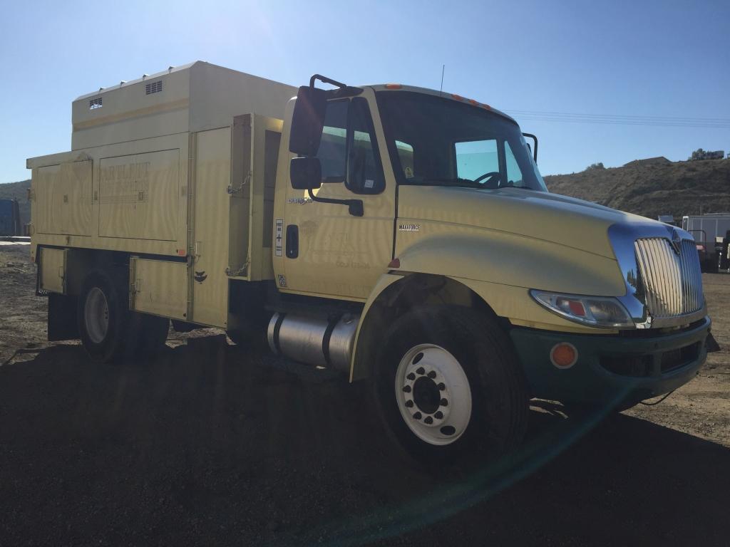 2014 International Dura Star 4700M7 Chipper/Dump