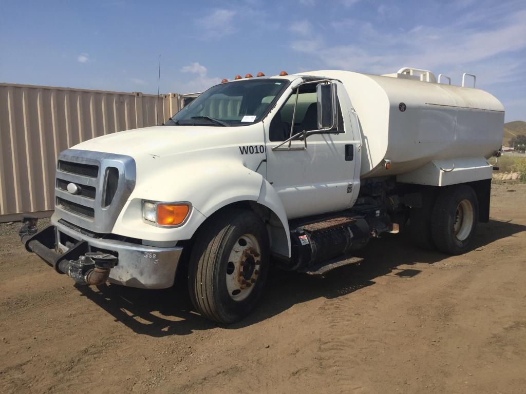 2009 Ford F650 2000 Gallon Water Truck,