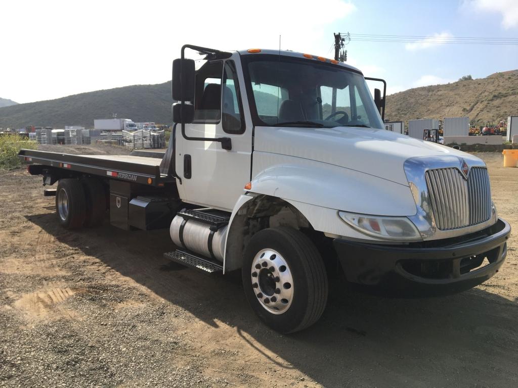 2018 International MH025 Roll Back Truck,
