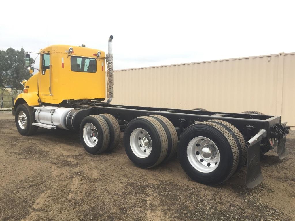 2013 Kenworth T800 Cab & Chassis,