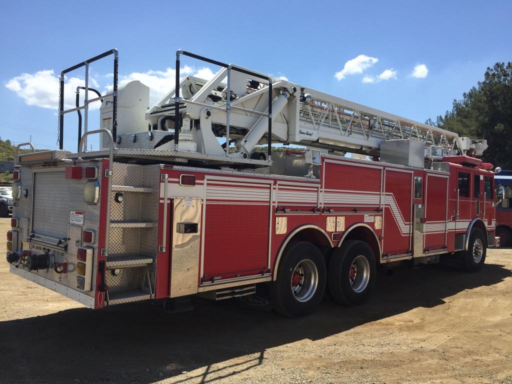 2002 Pierce Dash Tiltcab Fire Truck,