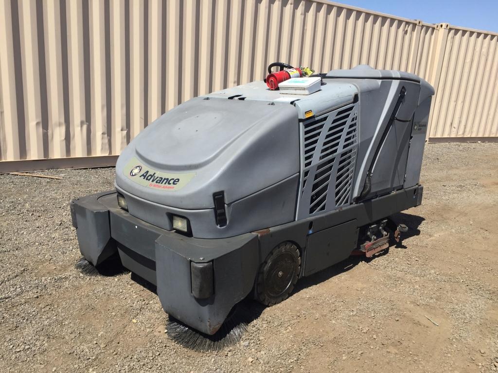 Nilfisk Captor 4800 Floor Sweeper/Scrubber,