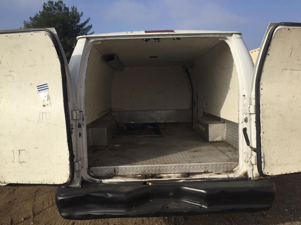 2006 Ford E350 Econoline Cargo Van,