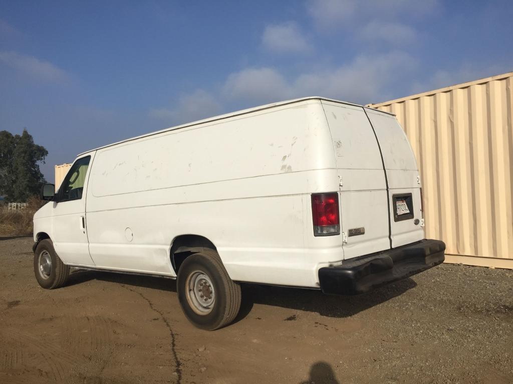 2006 Ford E350 Econoline Cargo Van,