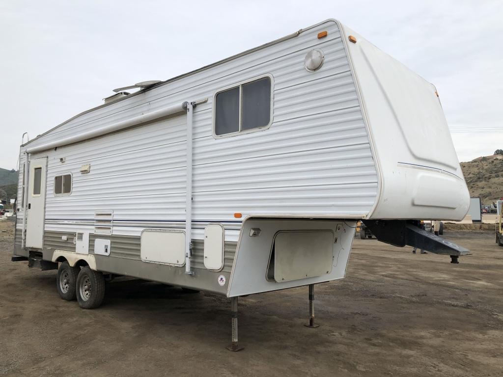 2004 Skyline 2705 28ft 5th Wheel Travel Trailer,