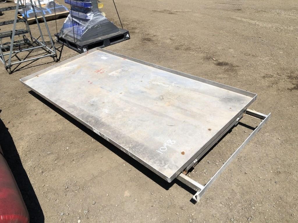 45in x 92in x 2in Fold Up Lifting Table.