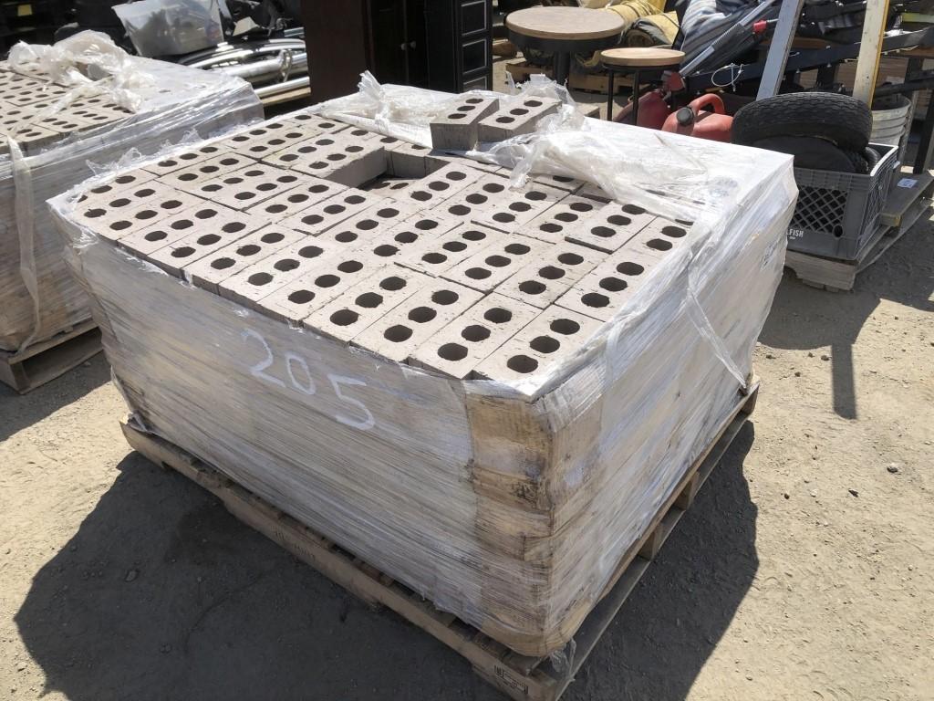 Pallet of Misc 4in x 8in Bricks.