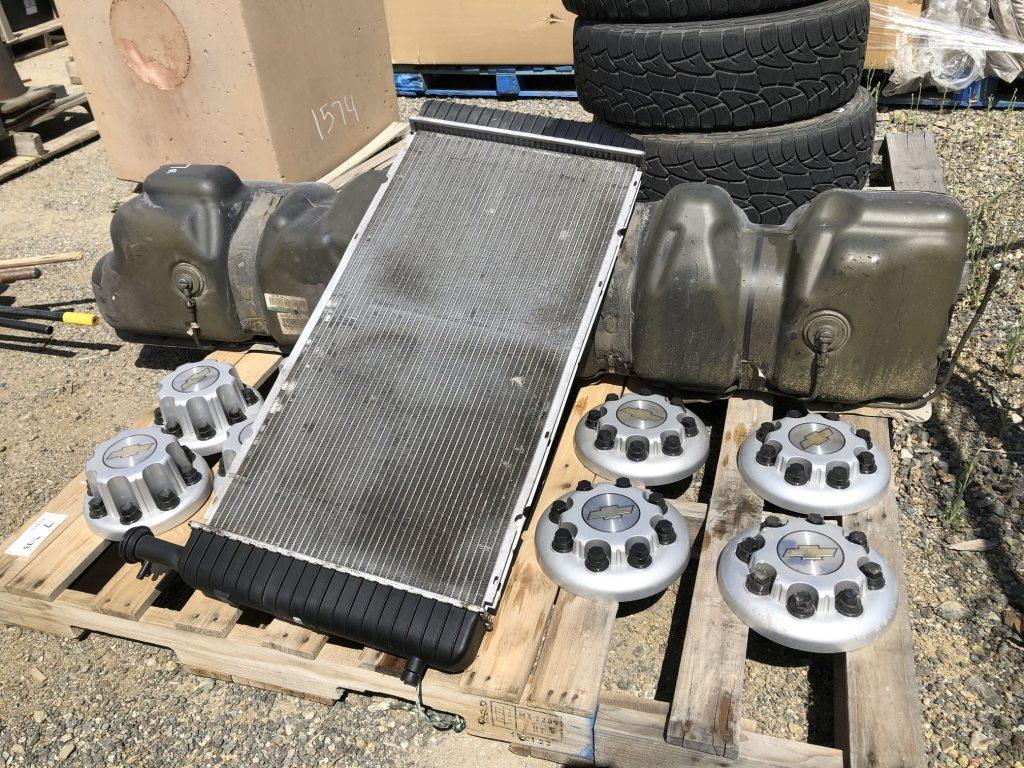 Pallet of Misc Chevrolet Truck/Van Parts,