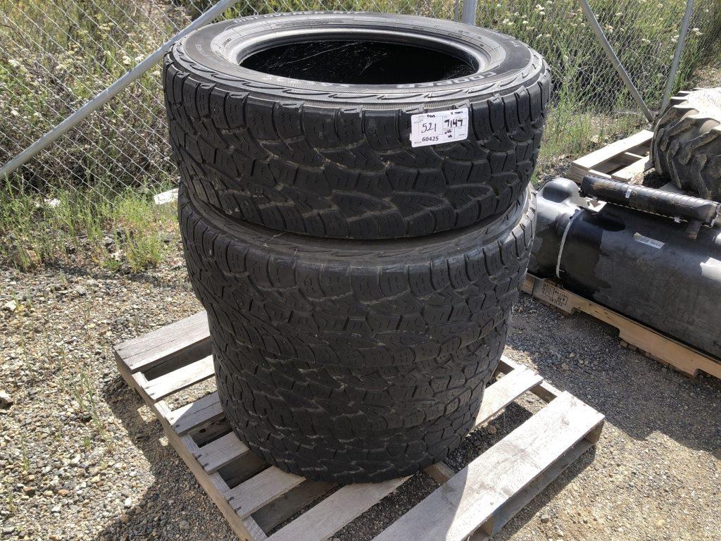 (4) Cooper 265/60R20 Tires.