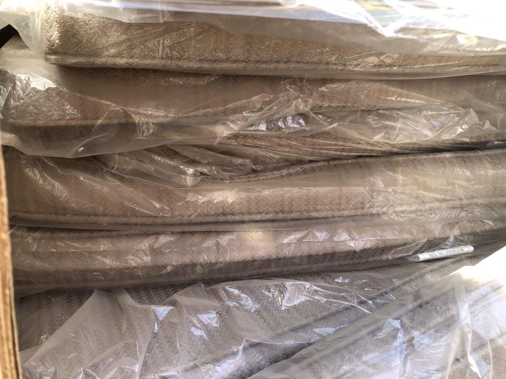 Pallet of Misc Furniture/Patio Cushions.