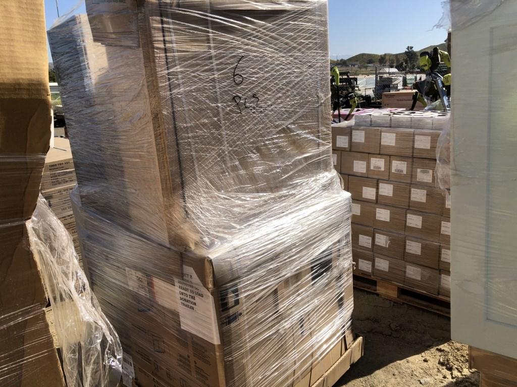 Pallet of (6) Misc Bathroom Vanity Cabinets.