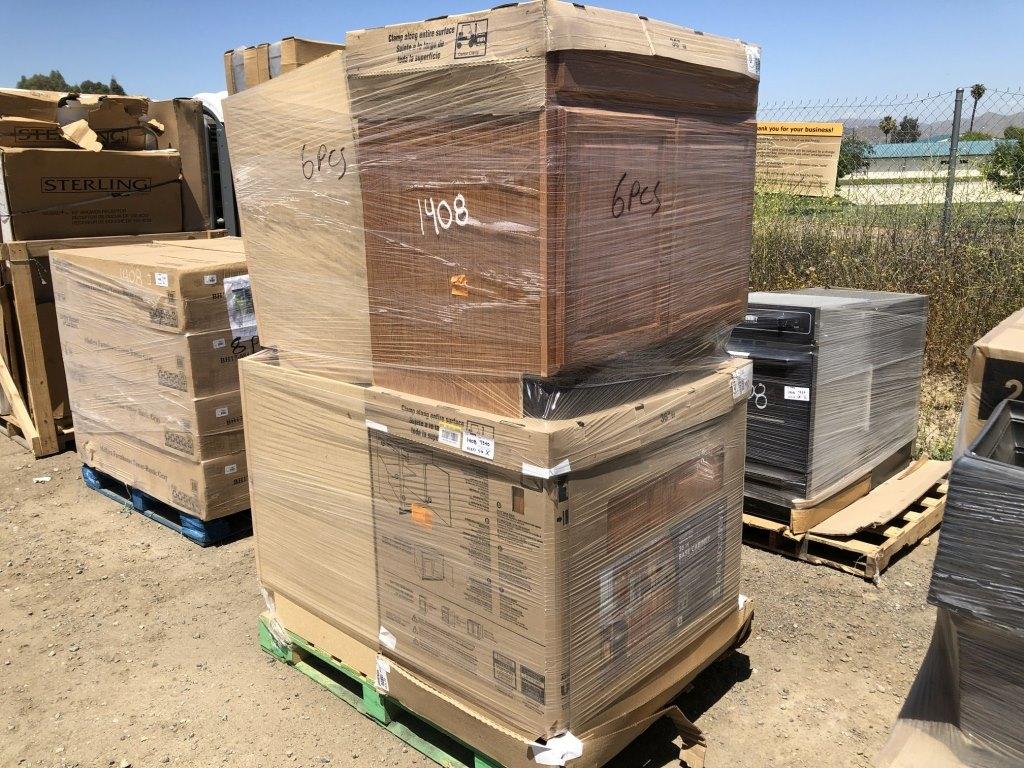 Pallet of Misc Wooden Kitchen/Bathroom Cabinets.