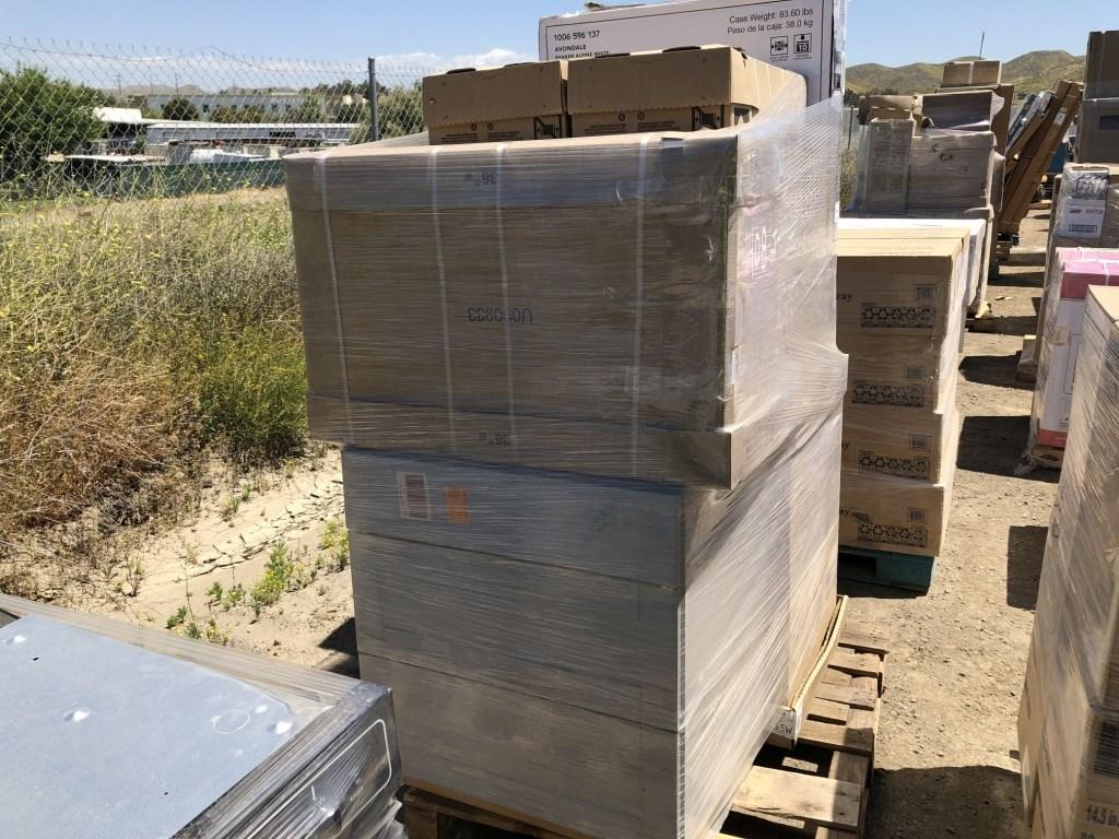 Pallet of Misc Wooden Kitchen/Bathroom Cabinets.