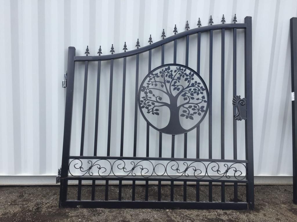 Unused Greatbear 14ft Bi-Parting Iron Gate w/Tree