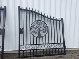 Unused Greatbear 14ft Bi-Parting Iron Gate w/Tree