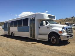 2015 Ford F650 Starcraft Bus,
