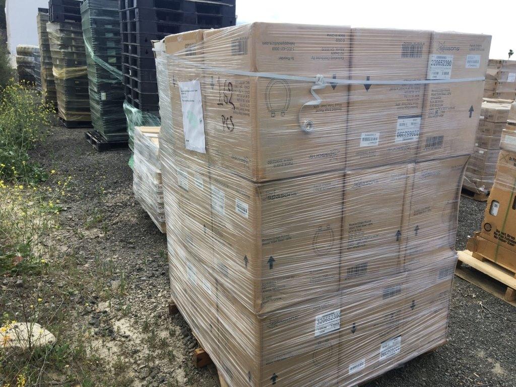 Pallet of (162) Beveled Edge Round Wood Toilet