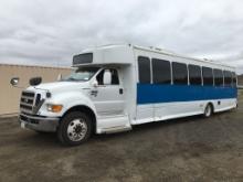 2015 Ford F650 Starcraft Bus,