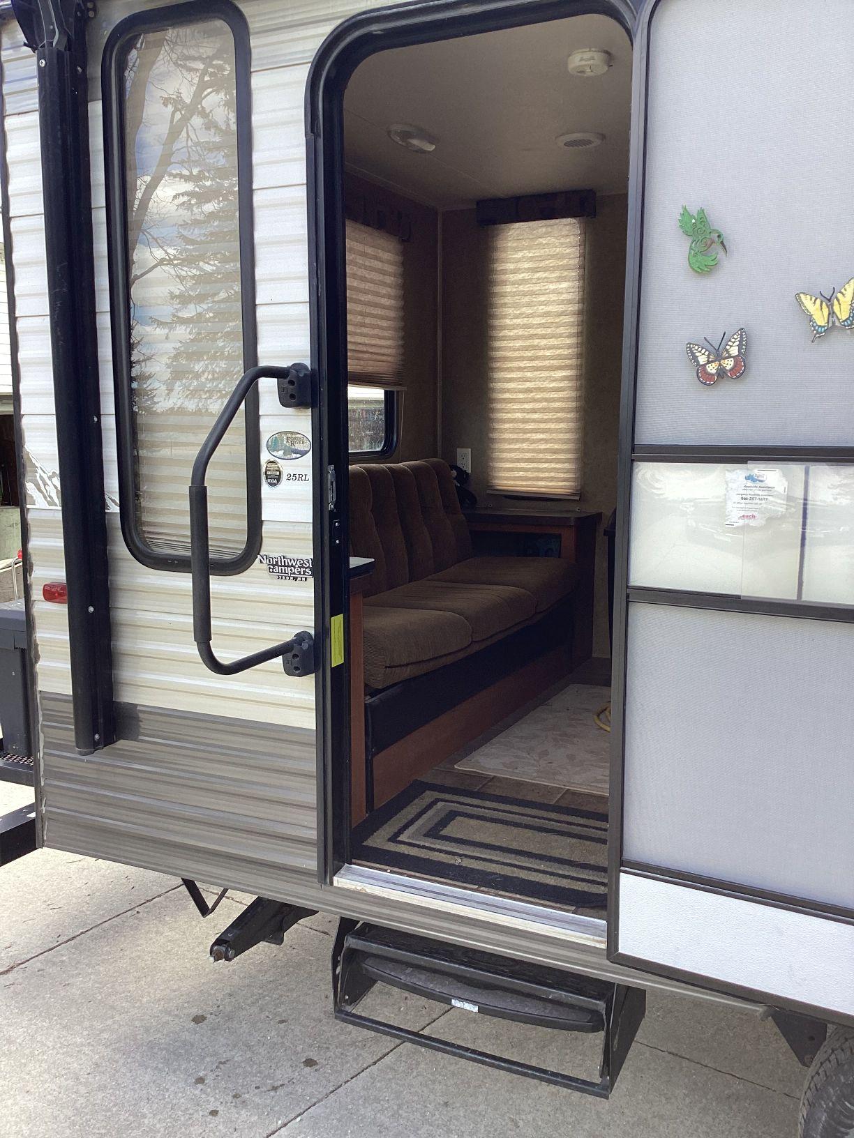 2013 Cherokee Grey Wolf Travel Trailer, 25'