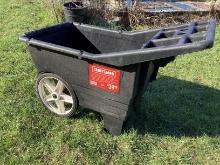 Craftsman 6.5 Cu. Ft. Yard Cart, Cracked