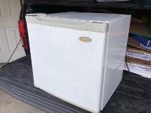Haier Mini Fridge