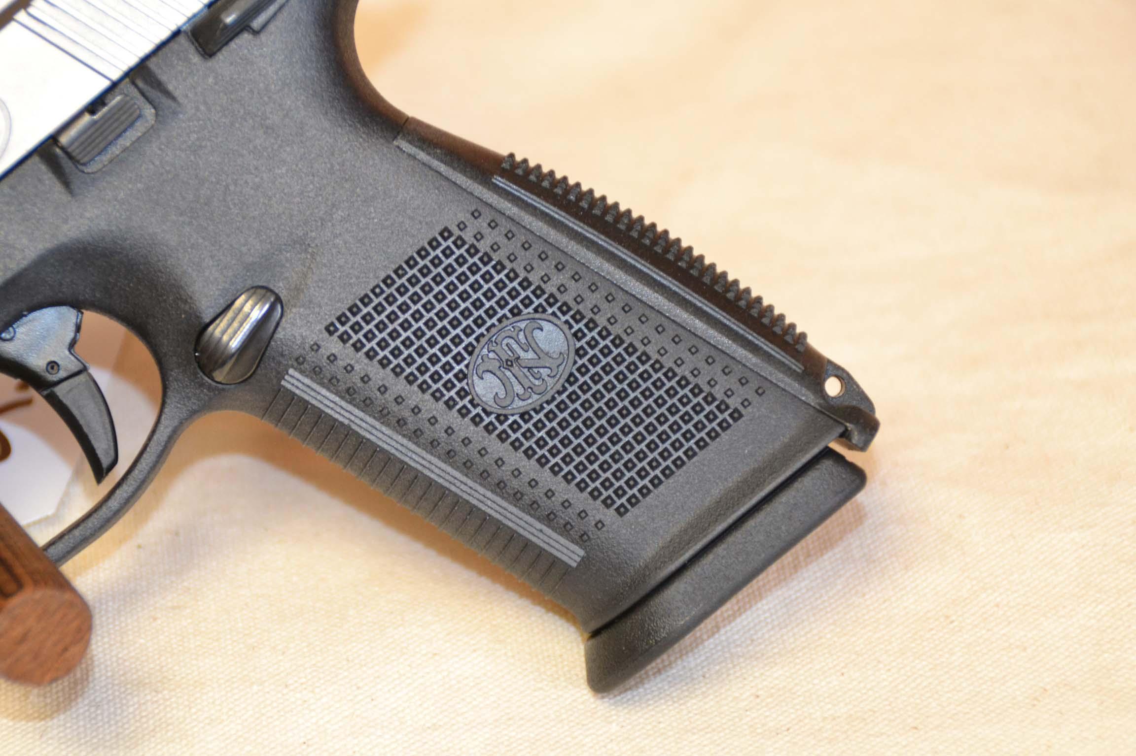 FNH FNS-9