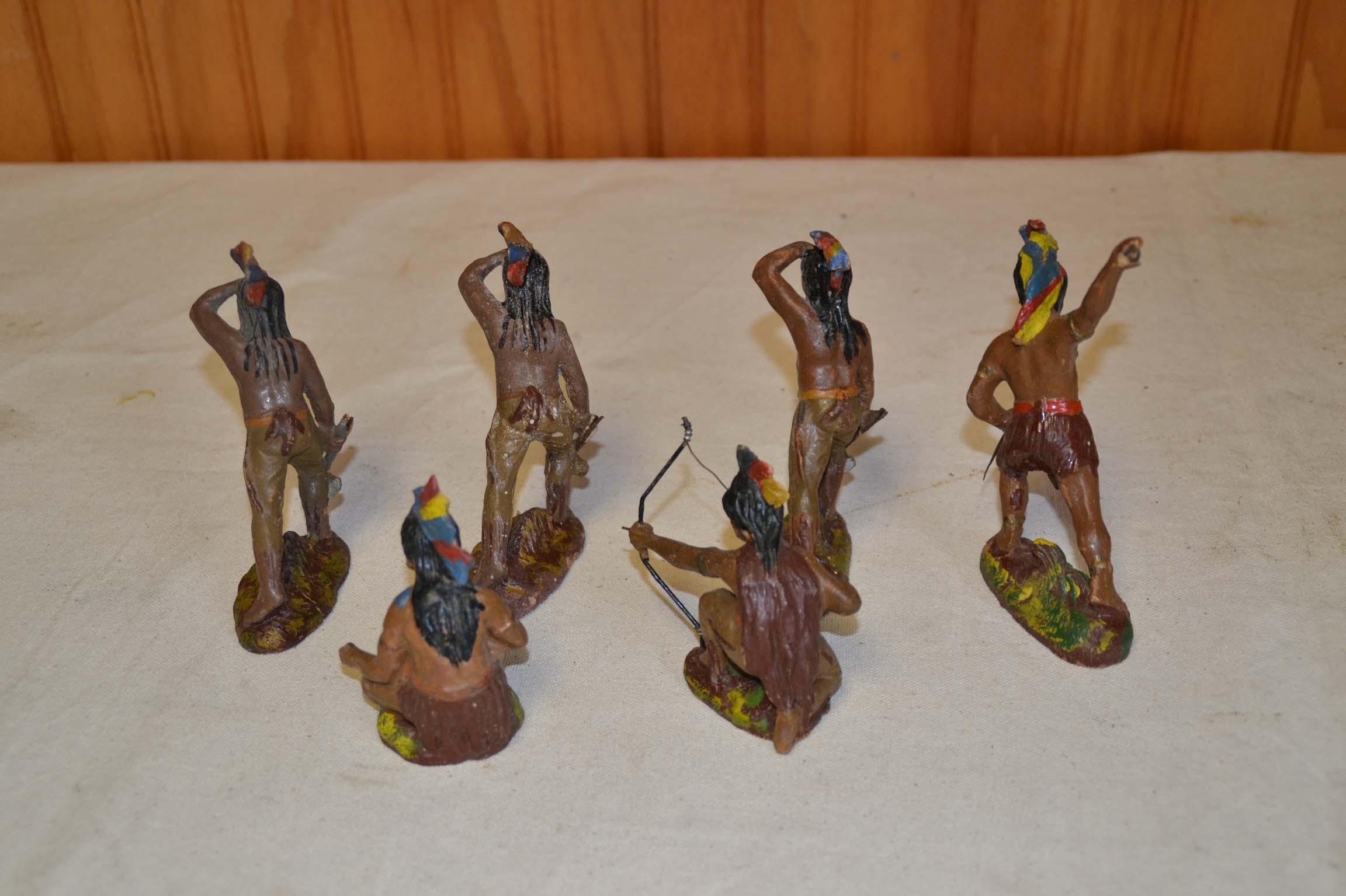 Figurines 6 Total - OMH ELASTOLN